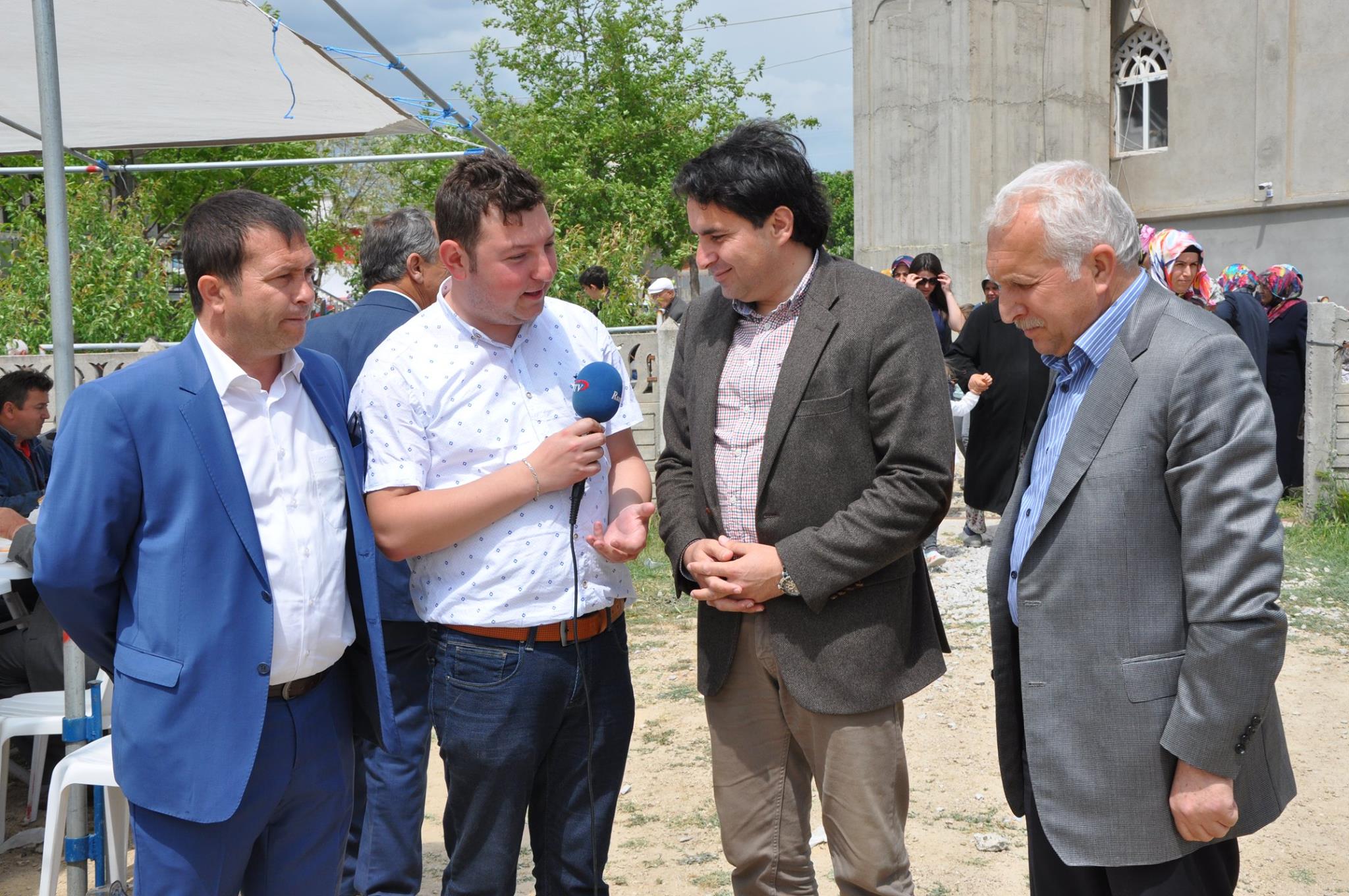 Köyümüzde geleneksel hale gelen Köy hayrı yapıldı. Sahne alan Çanakkale